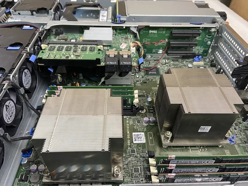 Gigabyte G493-ZB4-AAP1 with AMD 3D V-Cache Technology Network Rack Server 1
