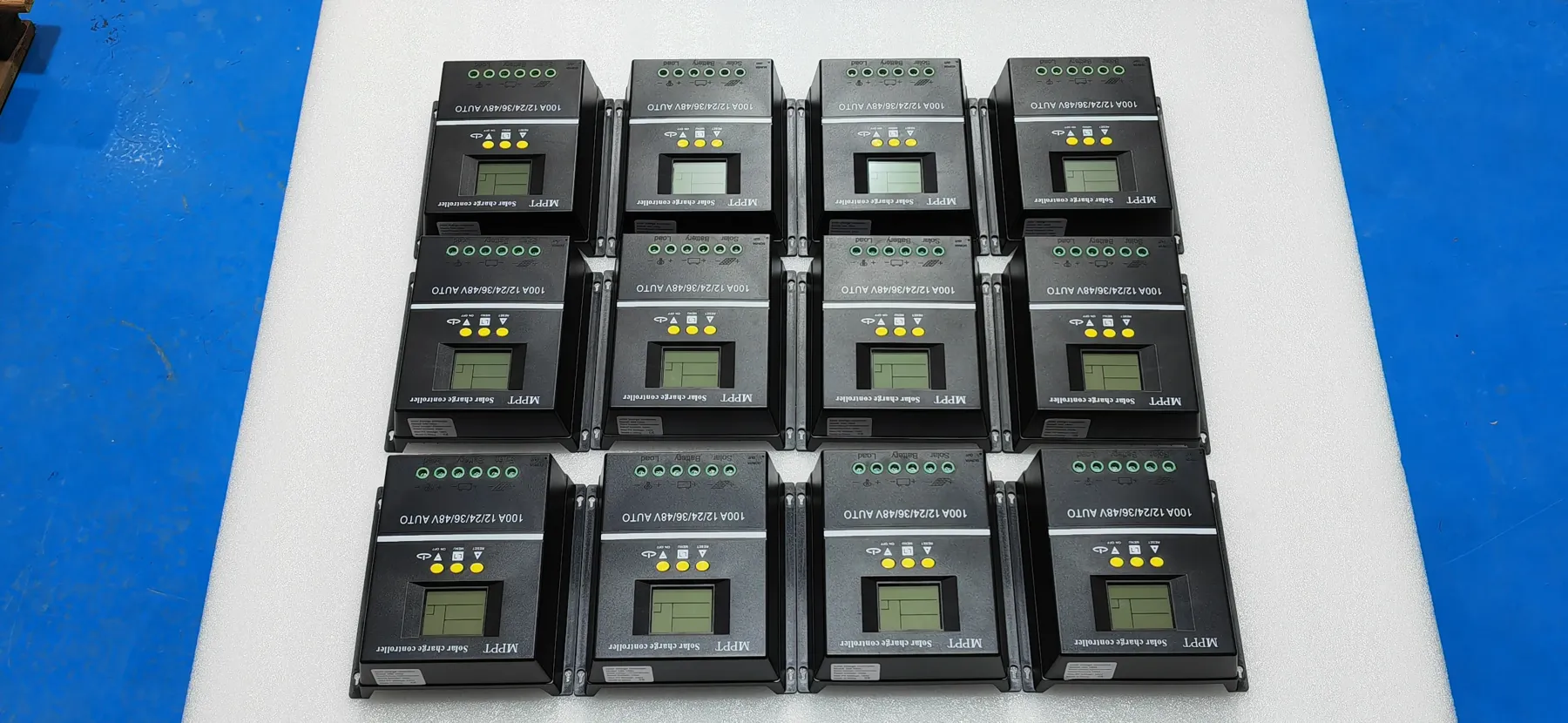 High Quality MPPT 100A Solar PV Regulator 4000W 12V/24V/36V/48V Mppt Solar Charge Controller 60A ON/OF-boxintelecom