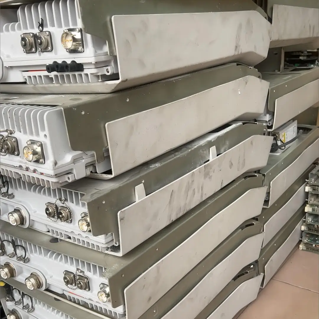RRUS 01 B1 KRC 118 76/1 Wireless Telecom Base Station RF Equipment RRU RRUS01B1 KRC11876/1