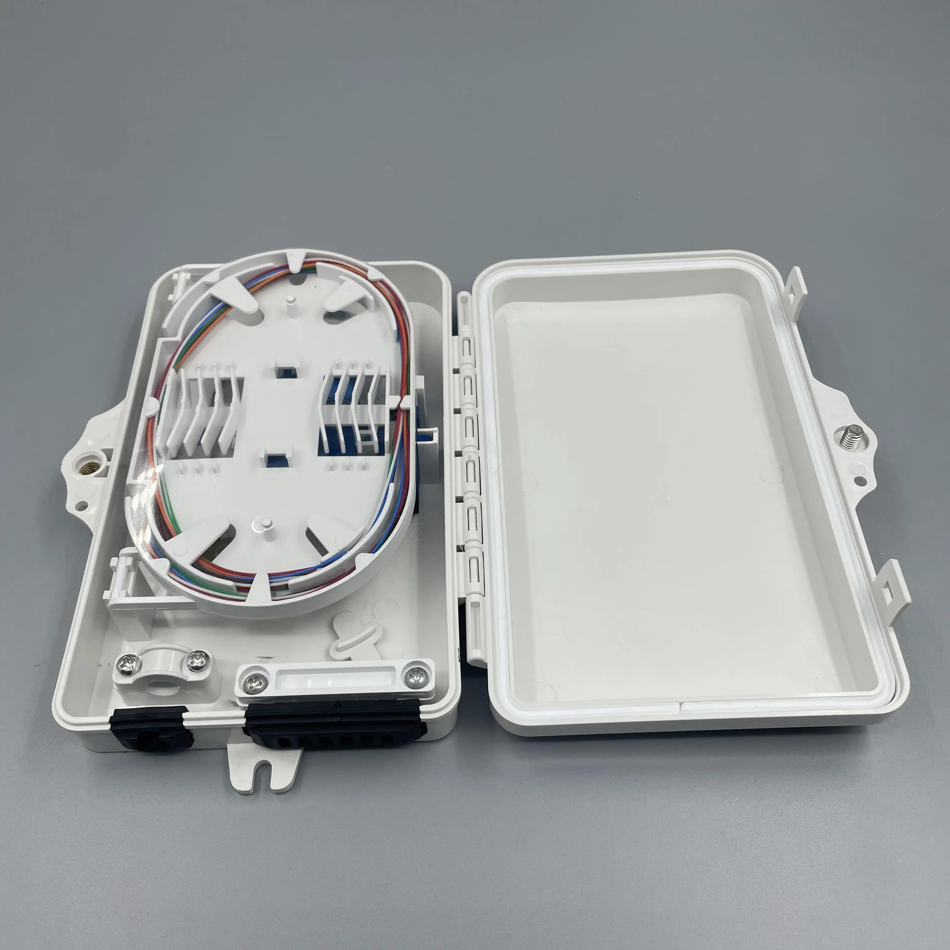 6 Core SC UPC Adapter Pigtail FTTH Fiber Optic Terminal Box Fiber Splitter  Box Ftth 6 Cor