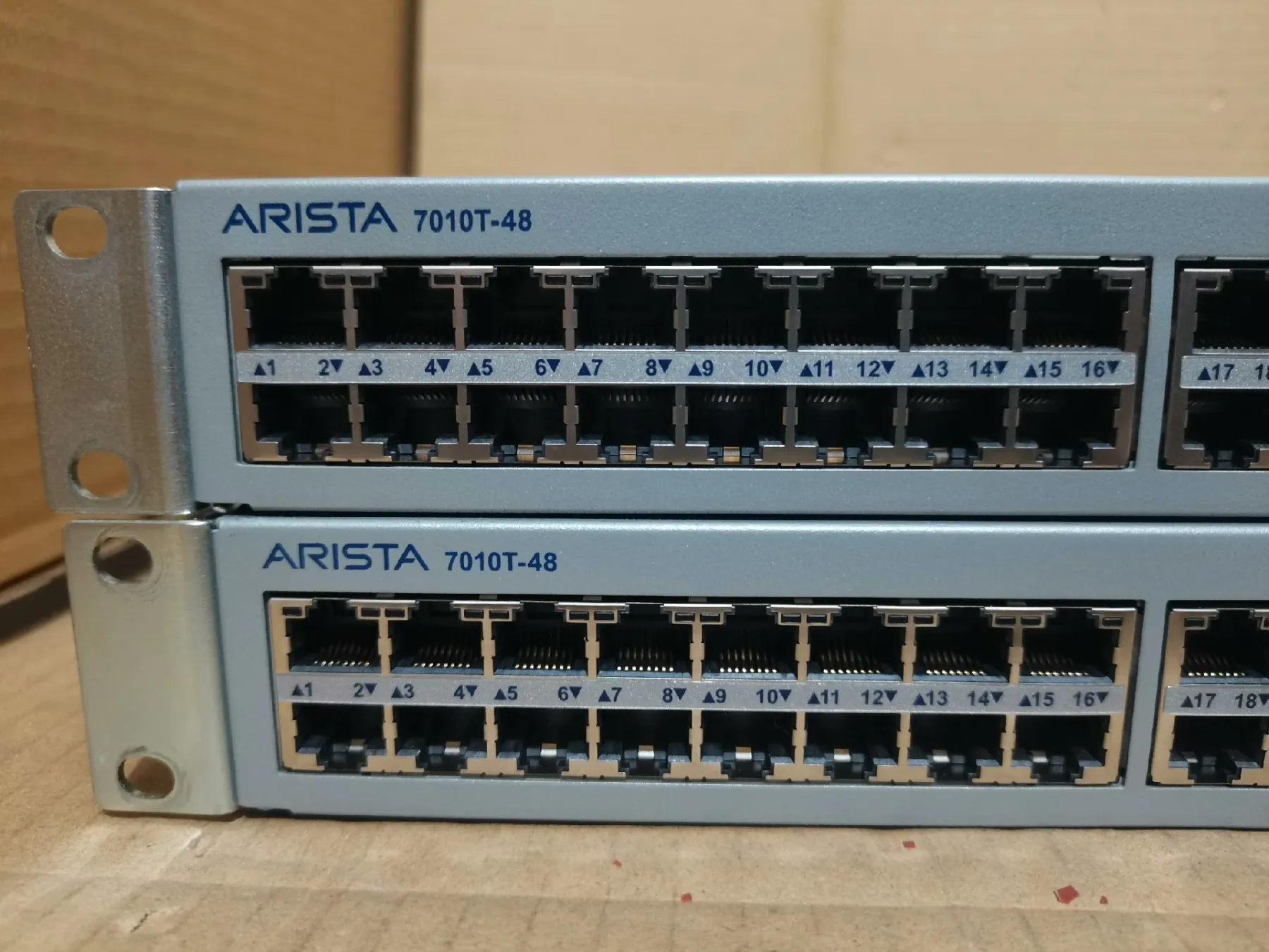 Arista DCS-7010T-48 7010T Gigabit Ethernet Data Center Switches 48 x 10/100/1000 and 4 SFP+-boxintelecom