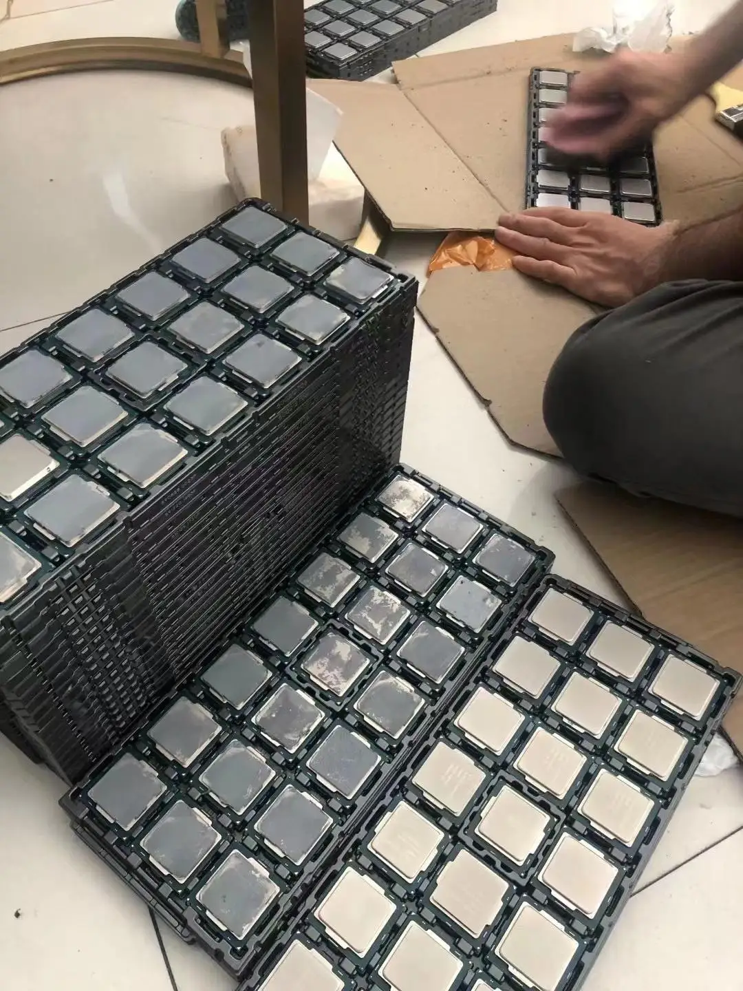 Hot Sell Epyc 7002 Series Epy C 7742 64cores 3.4ghz Cpu For Server Processor 2