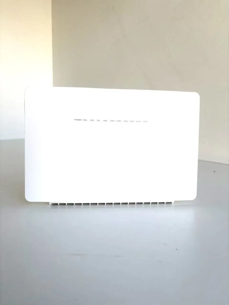 HG8245Q2 4GE+1GPON+1POT+2USB Dual-Band WiFi POE Powered DC 12V ONU with 1 Year Warranty for Commercial & Household Use 3