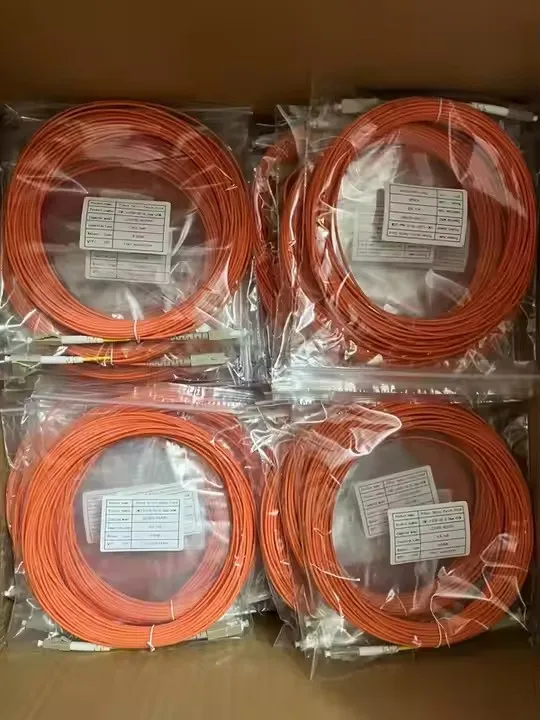 Pigtail Multimode LC/UPC Optical Fiber 62.5/125 OM2 SC/APC/UPC Connector Used for FTTH Tel