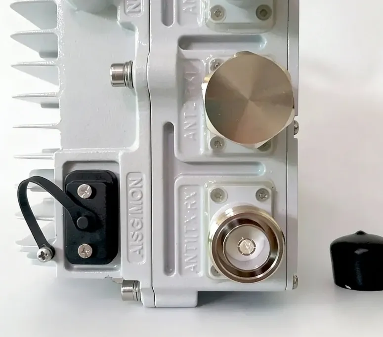 ZTE ZXSDR R8862A S1800 2T2R Outdoor Macro RRU-boxintelecom
