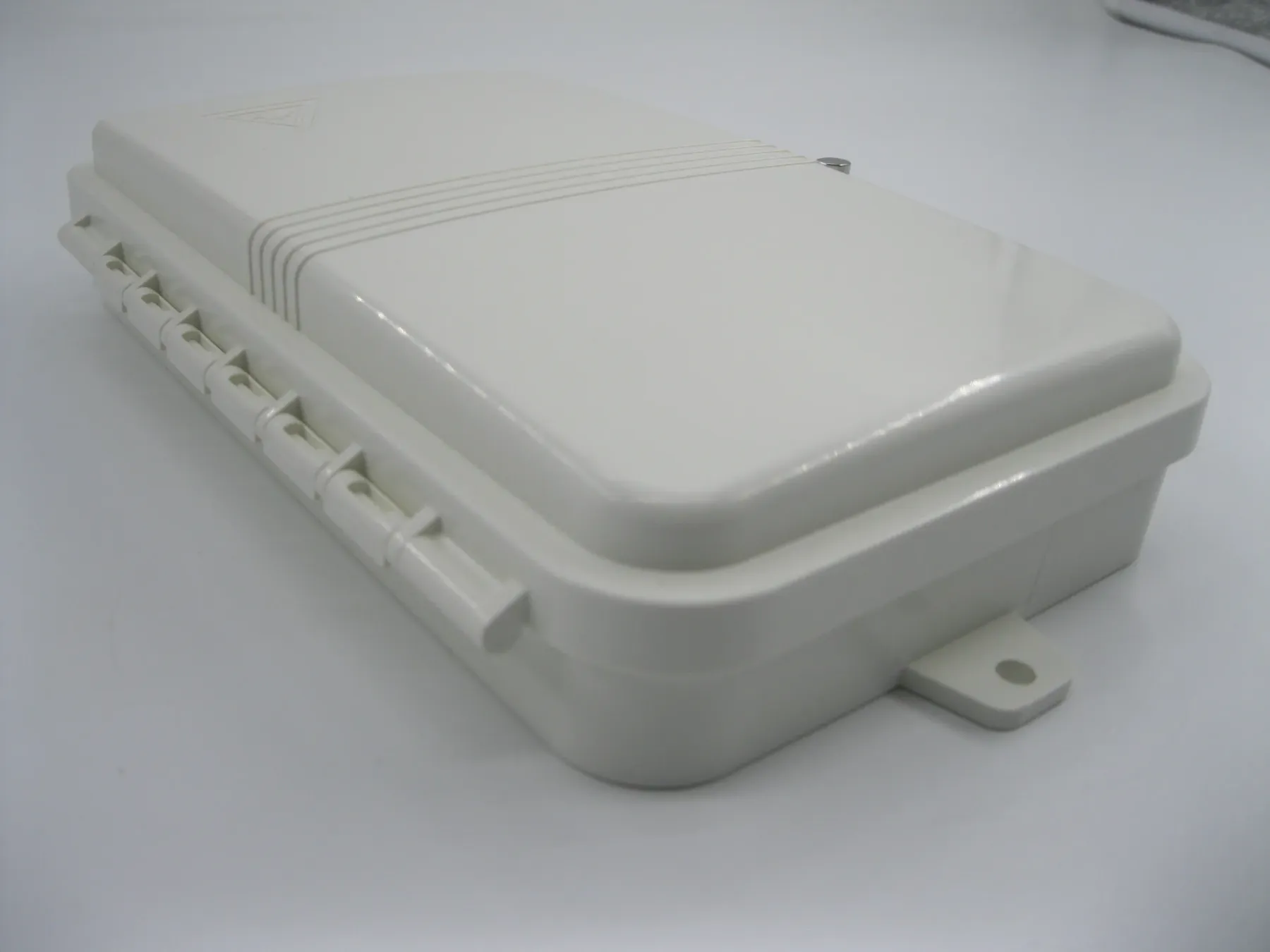 FAT-4A  Versatile 4 Cores FTTH Fiber Optical Distribution Box Solution
