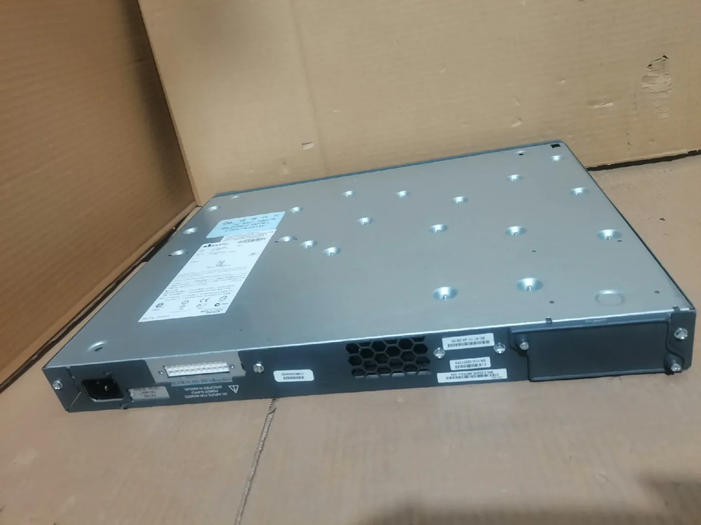 WS-C2960S-48FPS-L 2960S 48 GigE 740W ,4 x SFP industrial network switch WS-C2960S-48FPS-L-boxintelecom