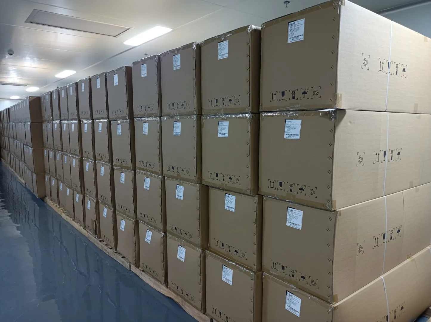 Customized 2G, 3G, 4G, 5G WIFI Multi-port High-gain Base Station Panel Antennas-boxintelecom