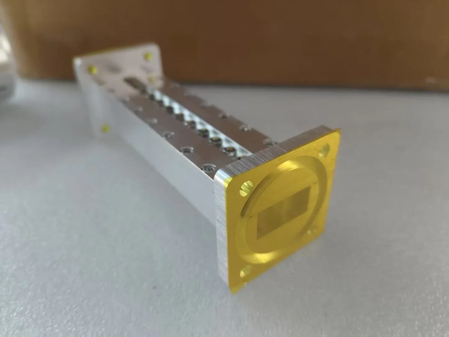 Good Quality Factory Supply 12.75-13.25GHz RF Waveguide Bandpass Filter WR75-boxintelecom