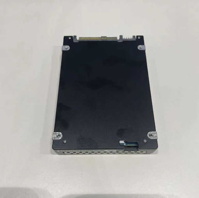 15.36T NVMe U.2 Solid State Drive 15.36TB Server SSD Part Number P06042-007 P14223 Capacit