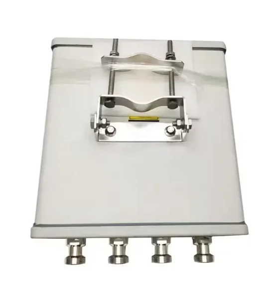 Hot Sale 1695-2690MHz 14dBi 4*4 MIMO Panel Antenna with 4310 Female Connector for DAS