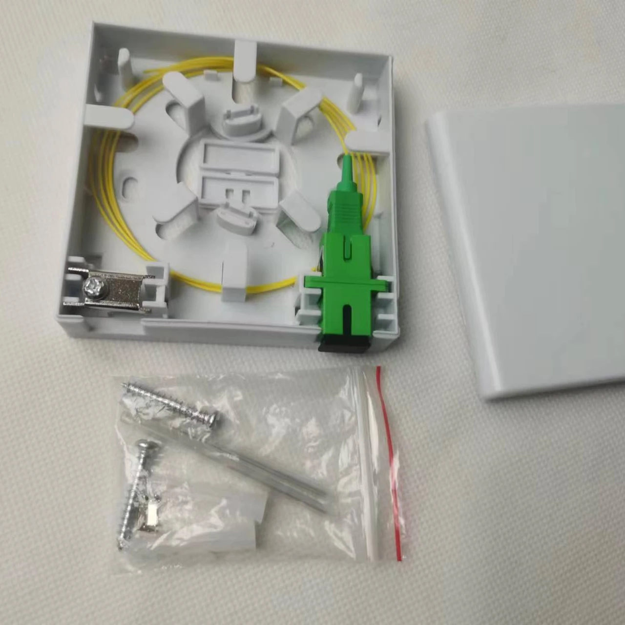 QD-APT Socket Fiber Ftth Box 2 Ports Desktop Wall Socket Terminal ABS Fiber Optic Junction