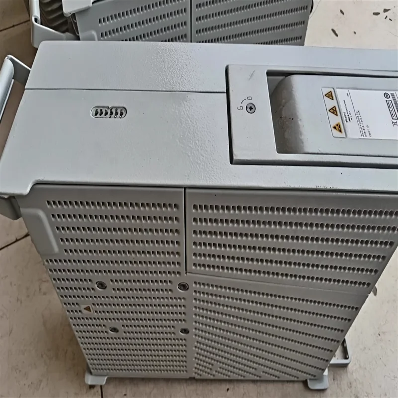 Wireless Communication Equipment Base Station RRU5910  02313TEE 900 EGSM Band 8/n8 880-915 925-960	4x60W 4T4R Remote RF Unit-boxintelecom