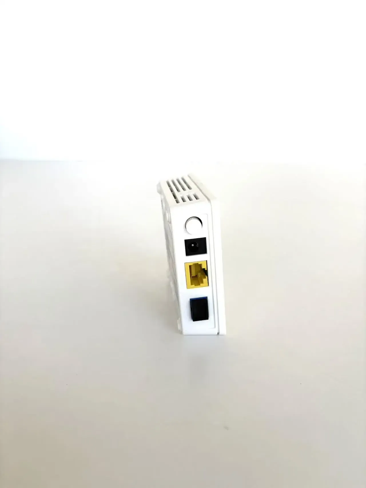 Hot Sale HG8310M GPON ONT FTTH Fiber Optic Telecom RJ45 POE AC Powered 1GE+1GPON/EPON Port 1 Year Warranty-boxintelecom