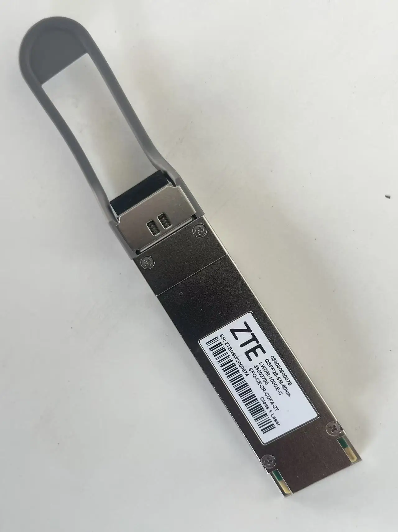 For QSFP-200G-CWDM4-C 100G Ethernet CWDM4 QSFP Transceiver 2km/10km Standard G.652 SMF Duplex LC Connector Base Station Use-boxintelecom