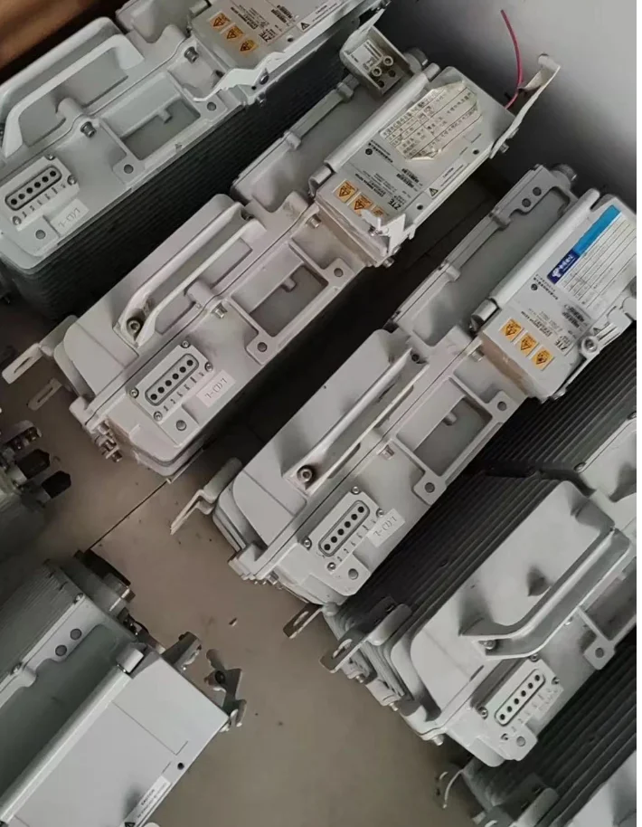 second-hand Remote Radio Unit ZTE ZXSDR R8862A S2100 A6A for GSM/LTE ZTE-boxintelecom