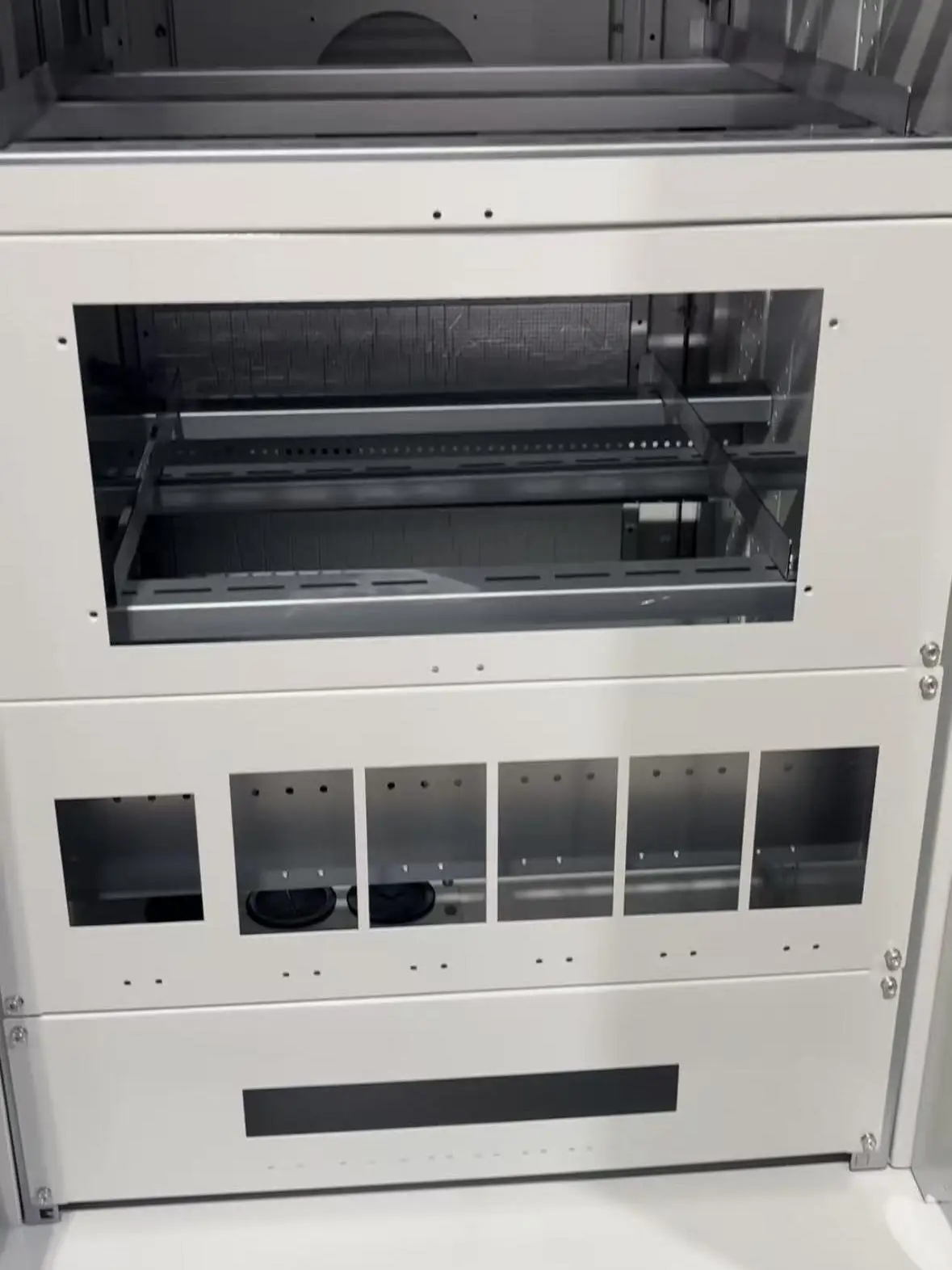 High Efficiency 500KW 1MWh Dual Compartment Integrated Outdoor Battery Box Electronic Instrument Enclosure Stainless Steel IP65-boxintelecom