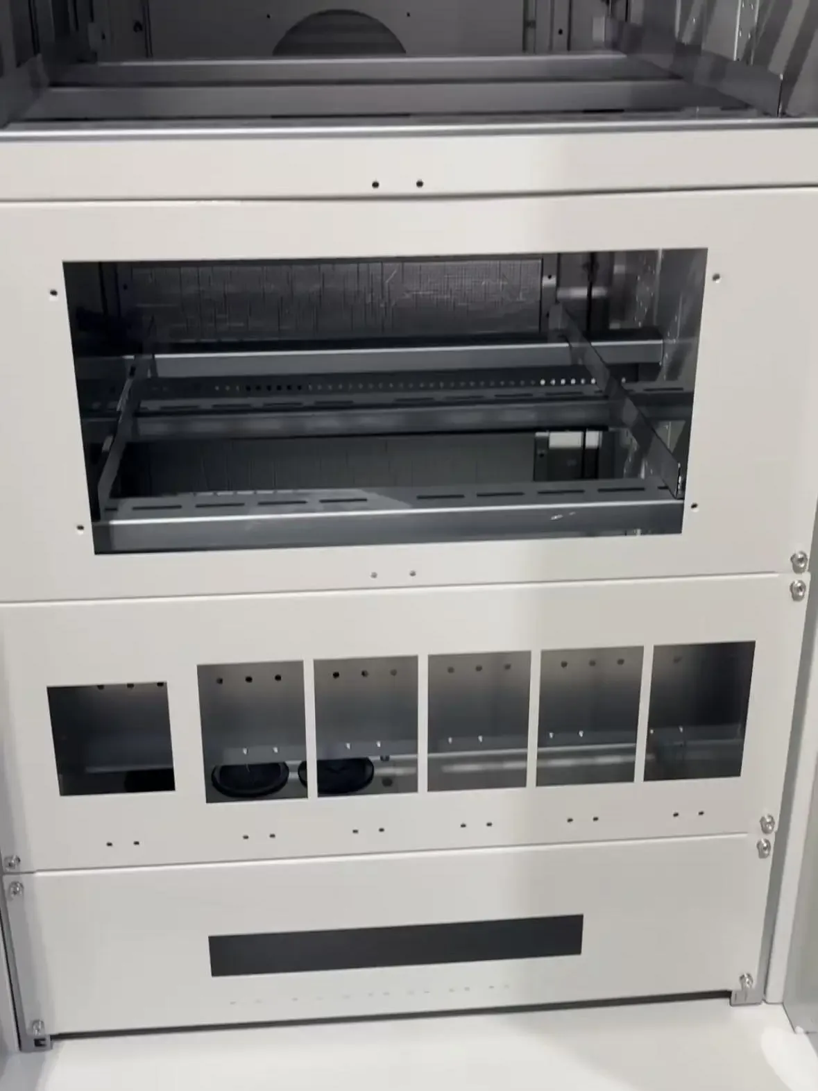 High Efficiency 500KW 1MWh Dual Compartment Integrated Outdoor Battery Box Electronic Instrument Enclosure Stainless Steel IP65-boxintelecom