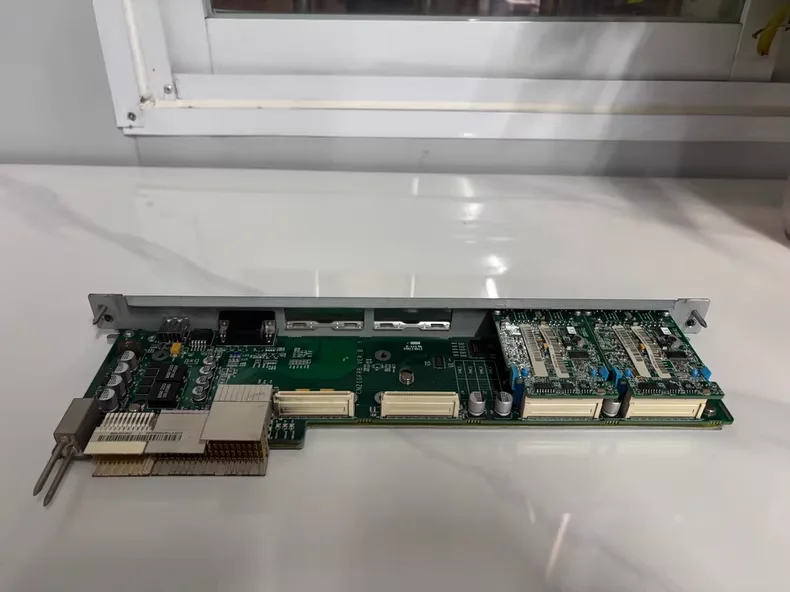 HW Core Center Network 03051746 USI1 SG2-USI0 Universal Service Interface T8280 OSTA2.0 AT