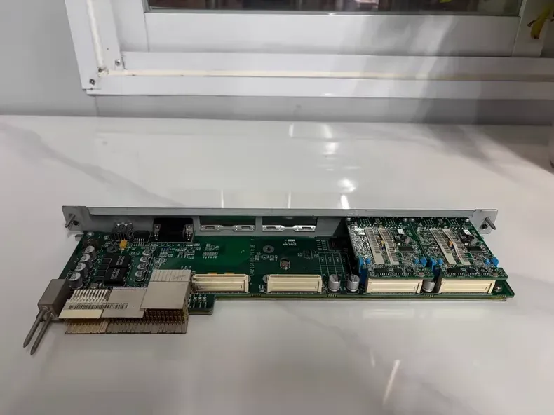 HW Core Center Network 03051746 USI1 SG2-USI0 Universal Service Interface T8280 OSTA2.0 AT