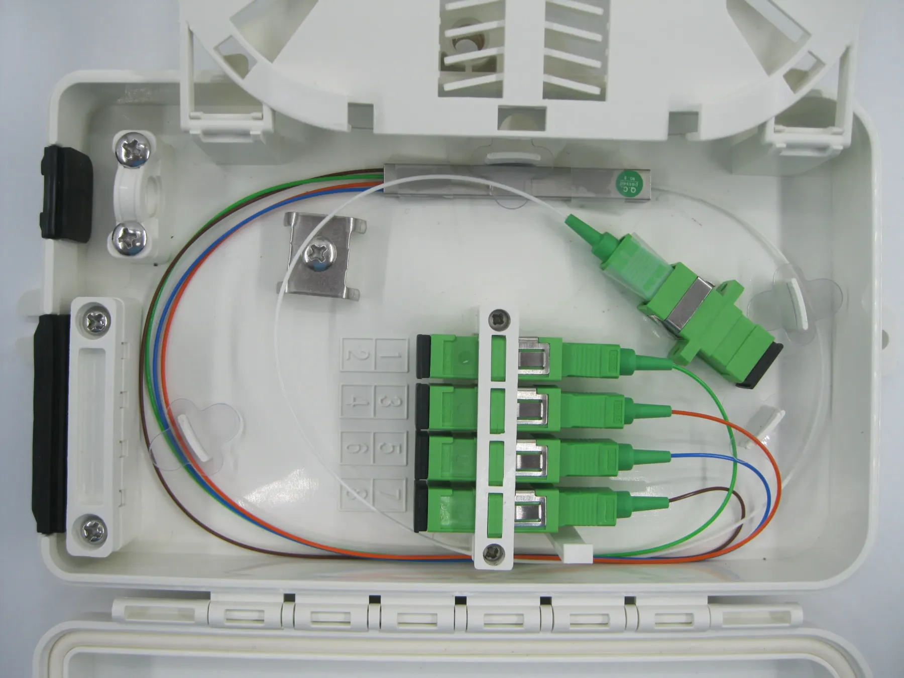 FAT-4A  Versatile 4 Cores FTTH Fiber Optical Distribution Box Solution