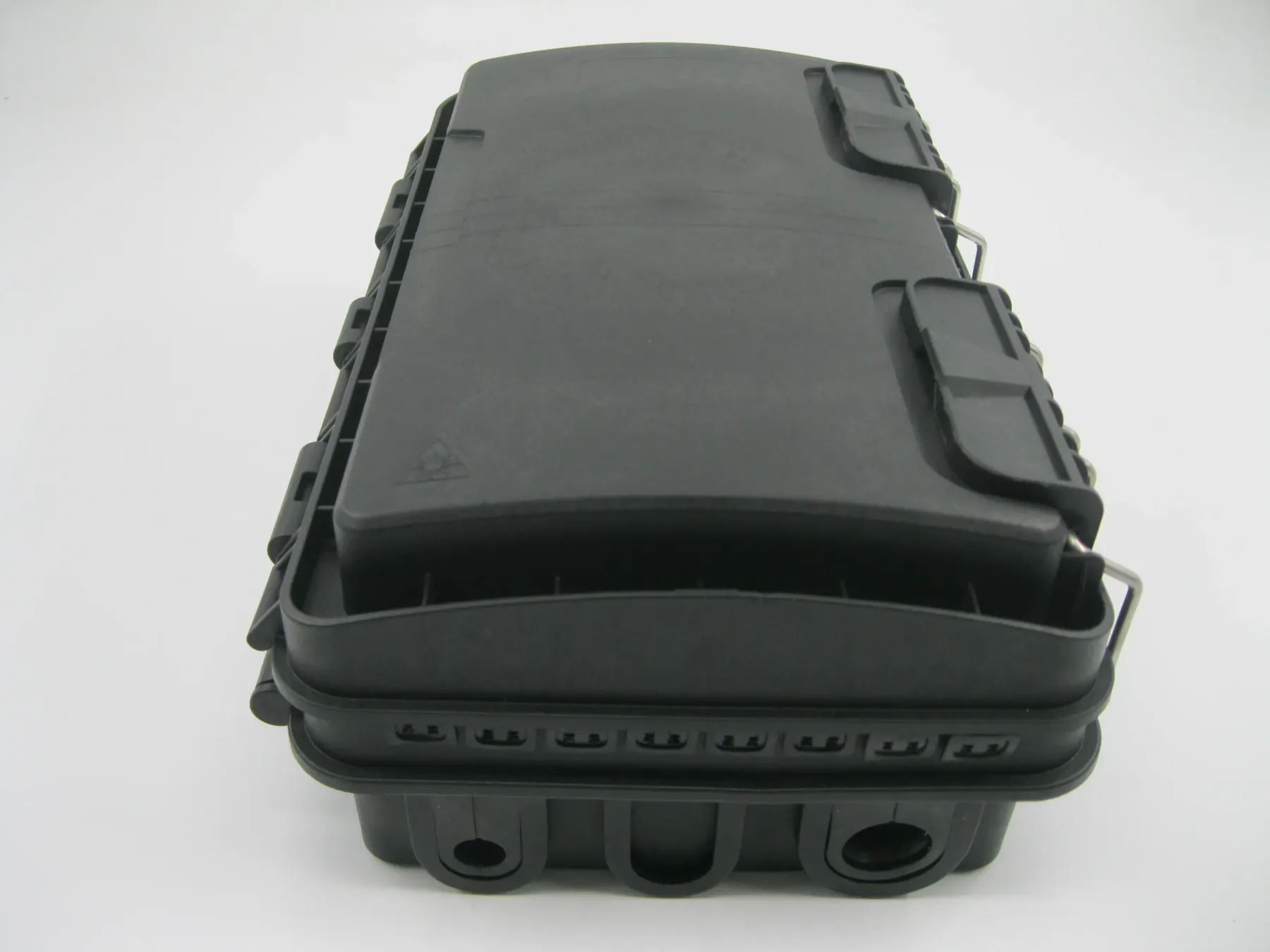 F225-APT  Versatile 16 Cores FTTH Fiber Optical Distribution Box Solution