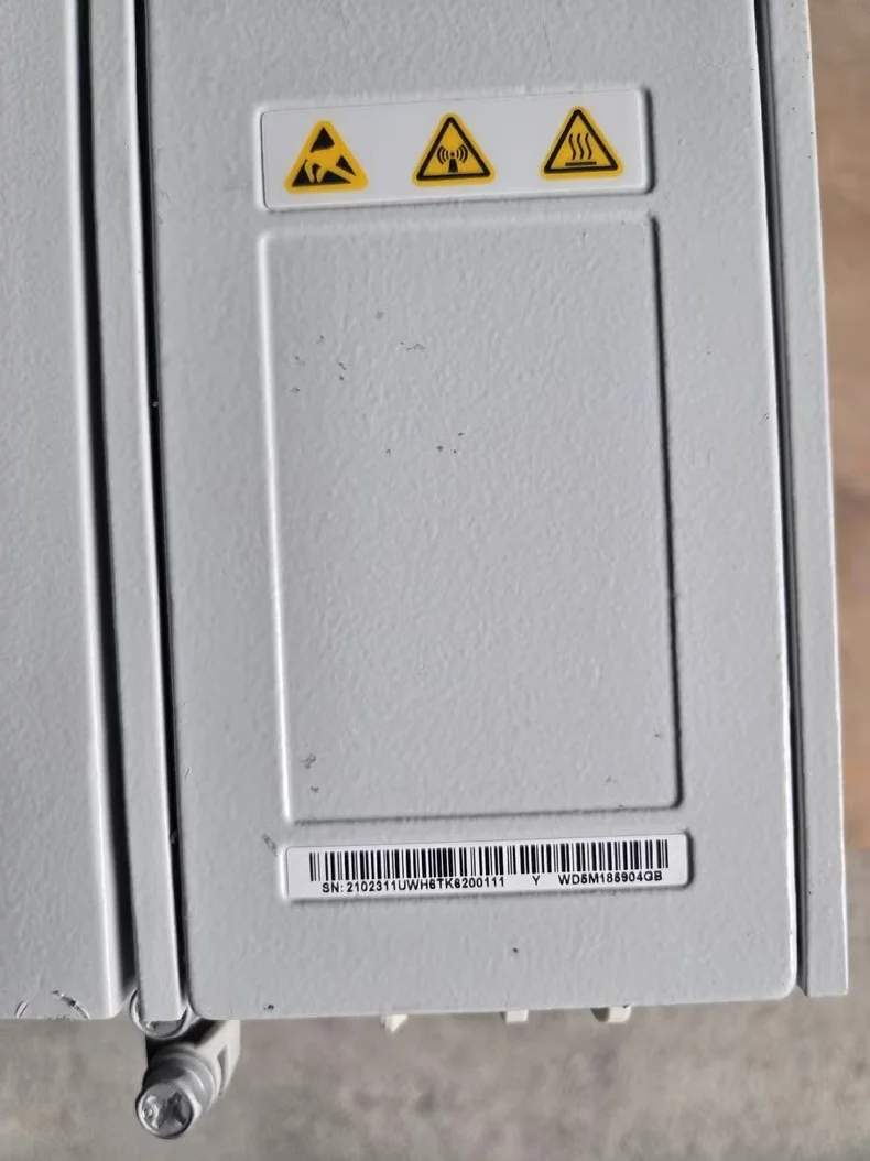 RRU5904 02311UWH WD5MERUMH30 1800M 02311UWT Base Station Equipment RF Module Remote Radio Unit GSM/LTE 4T4R 4x60W-boxintelecom