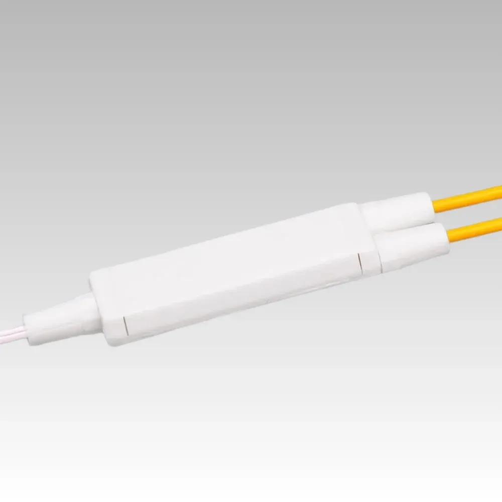 FTTH Drop Cable Fiber Optic Splice Protection Box 1-3 Core Waterproof Joint Closure with 1 Year