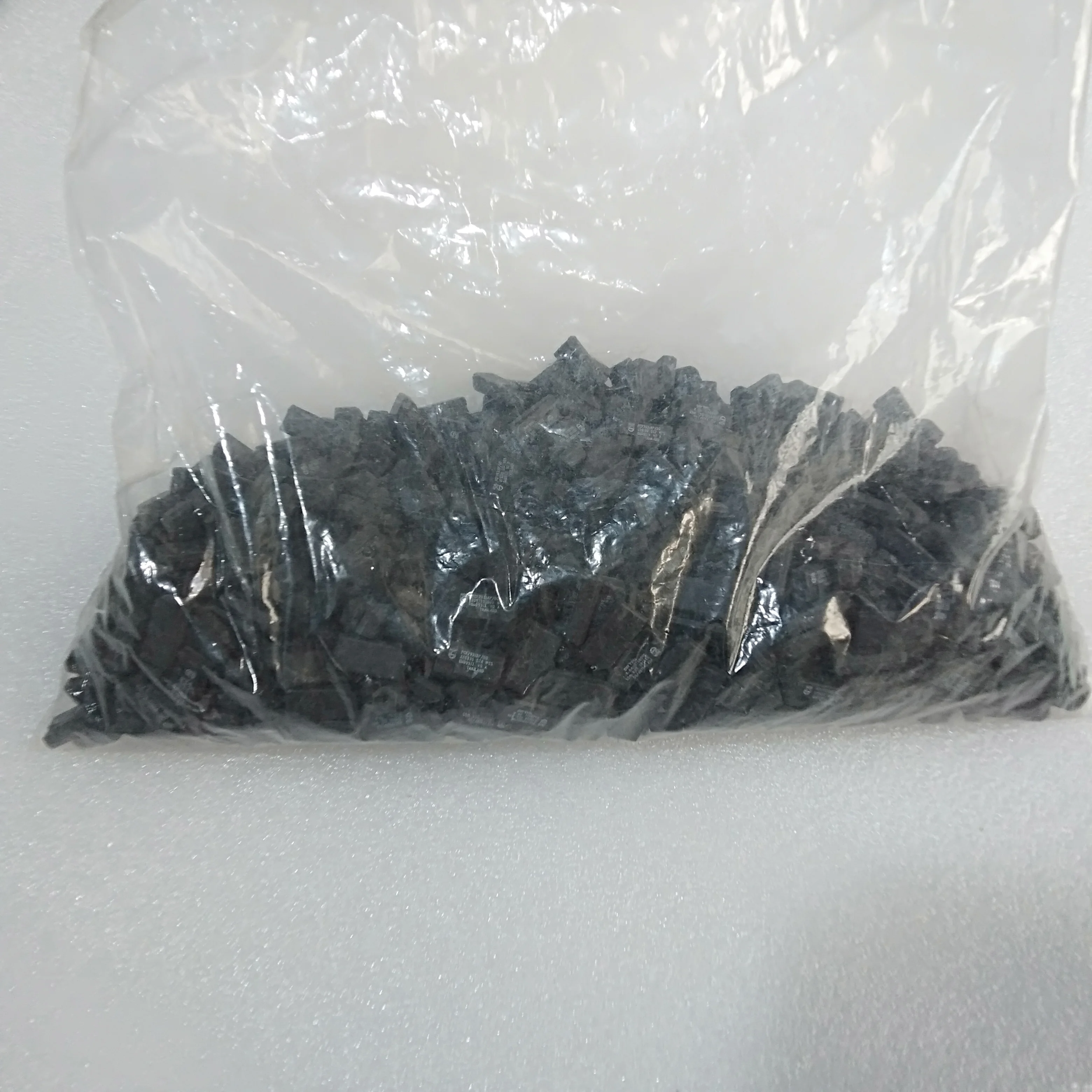 Original New SMD/SMT Car IC Chips Electronic Components for Digital Isolators PCF7931XP/SQ in Stock-boxintelecom