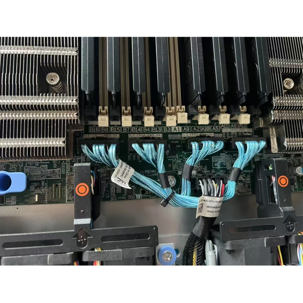 Hot Sale Used PowerEdge R6525 Ideal for a Dense Virtualization Environment 1U Rack Server in Stock 3