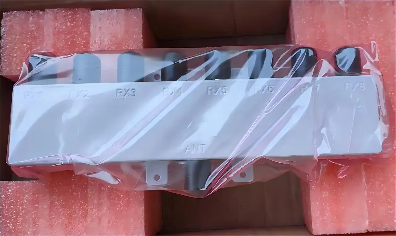 KRY 101 1946/2 1*8 WAY GPS Splitter KRY1011946/2