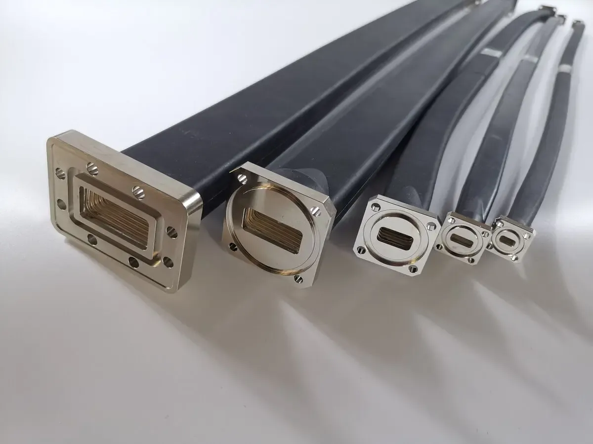 1.2M Microwave Flexible Twistable Waveguide AF0CBB00 52440601 for 7/8GHz Wireless Antenna 