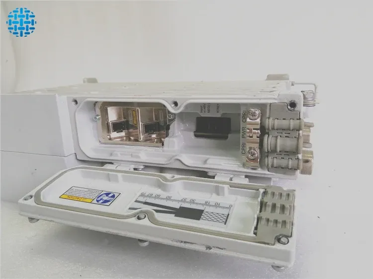 RRU3824 3G WCDMA 2100MHz Radio remote unit 02310XGG DBS3900 RRU BTS