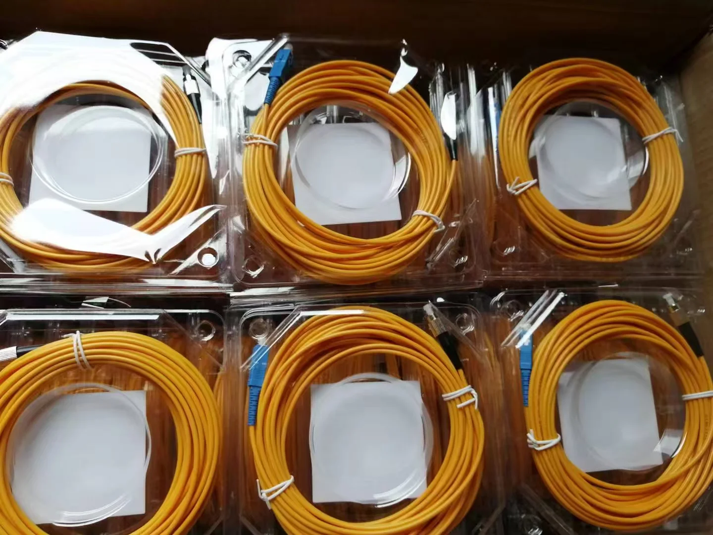 Indoor HSYV-6 4x2x0.57 Trunk Fiber Optic Jumper Cord POE Jumper Fiber Compatible with GPRS & TCP Network Fiber Optic Equipment
