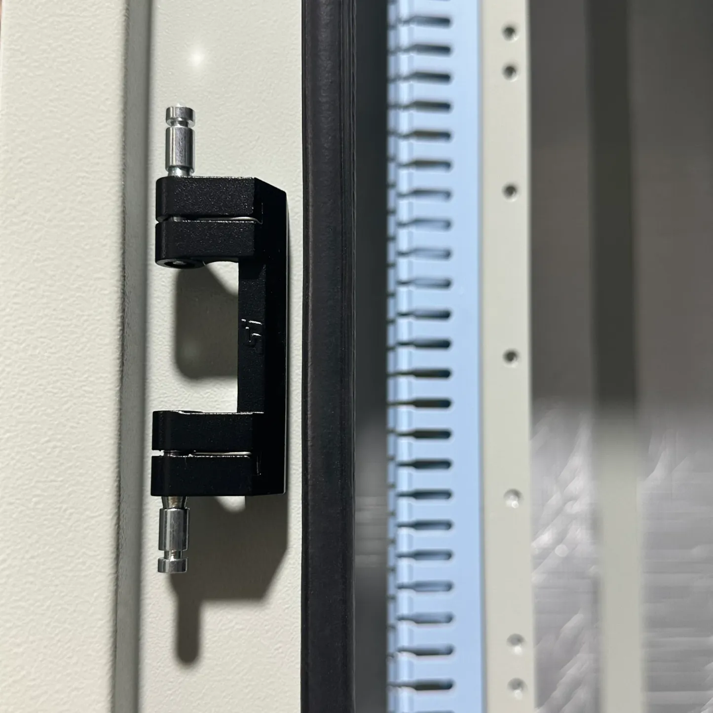 OEM ODM Customized IP65 Waterproof Three-Compartment Battery Power Cabinet Outdoor Electronics Instrument Enclosure Factory-boxintelecom