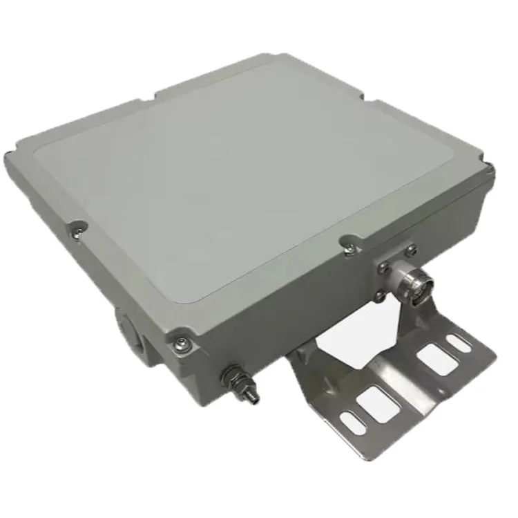 Low PIM Quad Band Combiner IP67 4.3-10 Female RF Cavity Combiner Filter Wall Pole Mounting