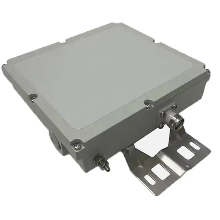 Low PIM Quad Band Combiner IP67 4.3-10 Female RF Cavity Combiner Filter Wall Pole Mounting