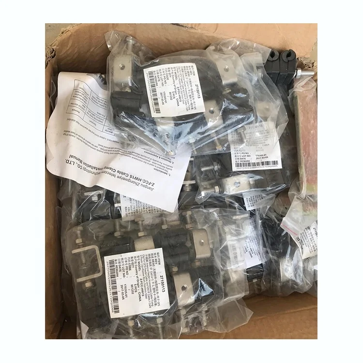 Z-FCC-HW15 Power Cable Clamp with Rubber Double  Triple Feeder Clamp 1/2"  27150113-boxintelecom
