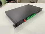 1U Rack Mount PLC Splitter 1*8 SC/APC Outdoor Fiber Optic Equipment for 4G/3G/WiFi Network