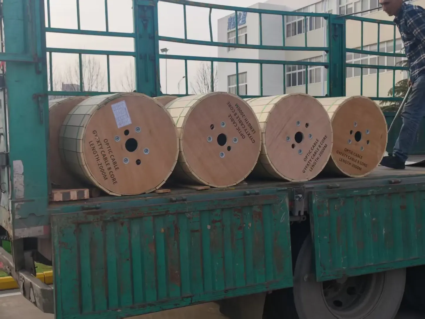 Fiber Optical Cable 1 / 2 / 4 / 6 / 8 / 12 / 16 / 24 Core Single Mode Outdoor Armoured GYX