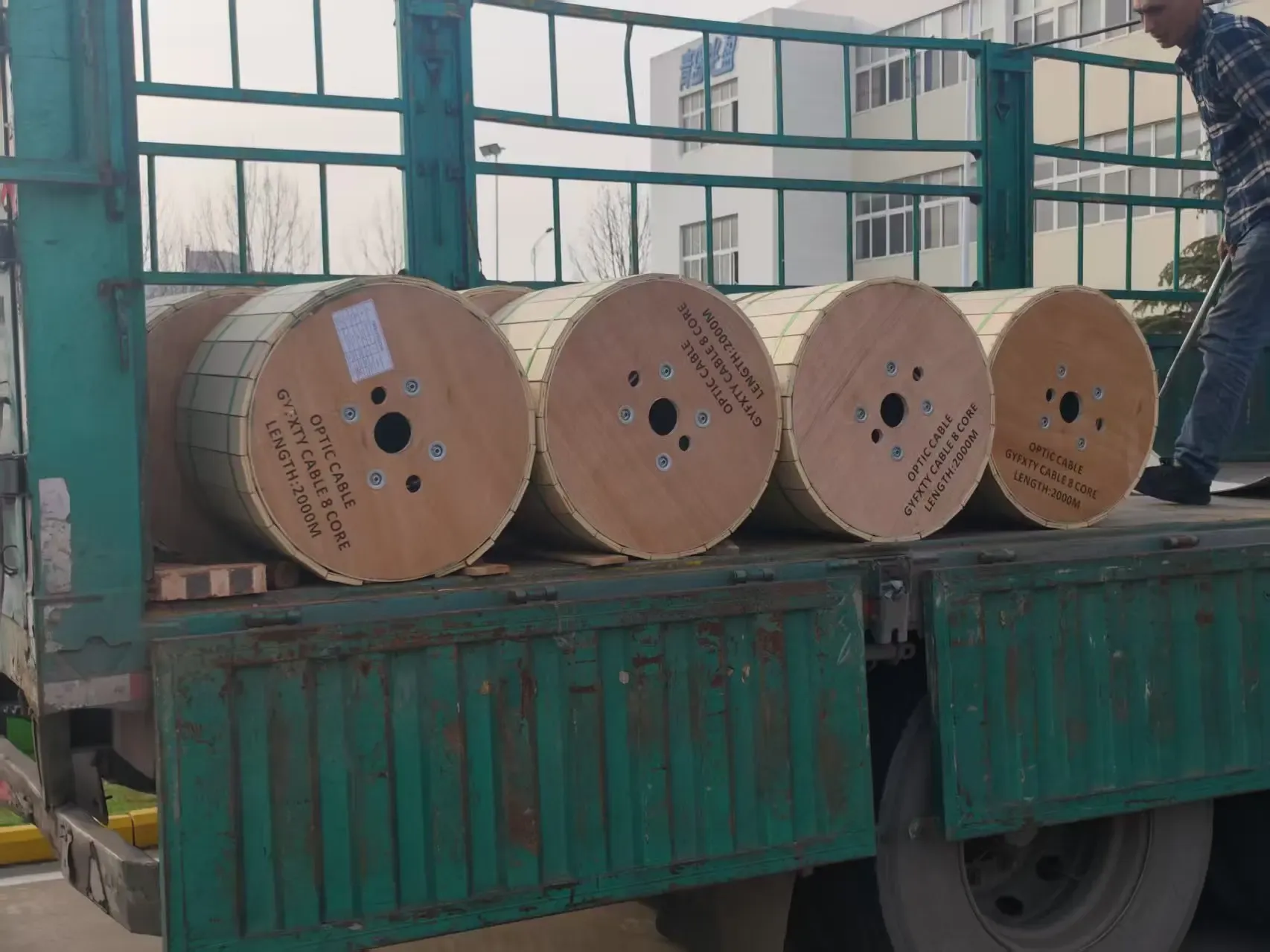 Fiber Optical Cable 1 / 2 / 4 / 6 / 8 / 12 / 16 / 24 Core Single Mode Outdoor Armoured GYX
