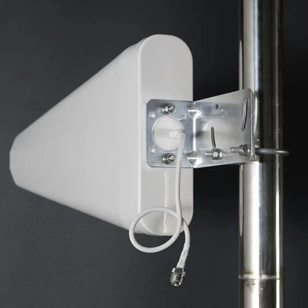 High gain 698~ 2700-3800 MHZ 12DBi mobile phone booster 390-470mhz antenna directional outdoor LPDA antenna-boxintelecom