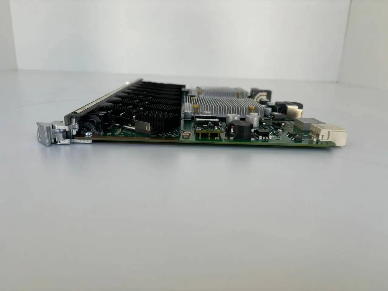 Brand New XEHD Series OLT Board 8-Port 10G EPON Interface for Telecom Use Base Station 1 Year Warranty Fiber Optic Network-boxintelecom
