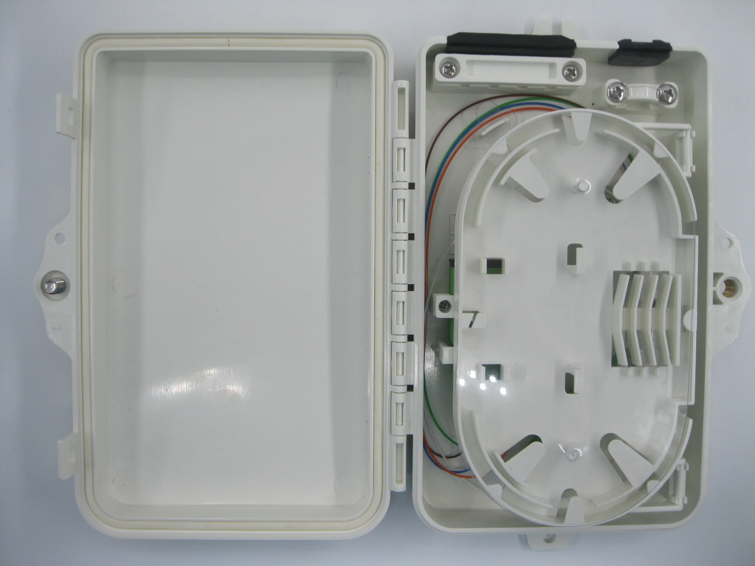 FAT-4A  Versatile 4 Cores FTTH Fiber Optical Distribution Box Solution