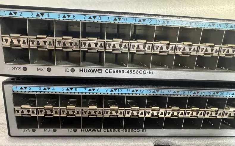 HW CE6860-48S8CQ-EI 48x 10GE SFP+ + 8x 100GE QSFP28 Data Center Switch 2.4Tbps