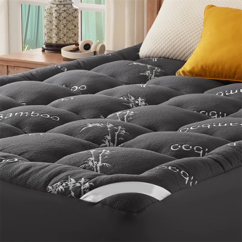 🔥Limited-time 50% off⏰3D Fill Luxurious Bamboo Mattress Topper🛏