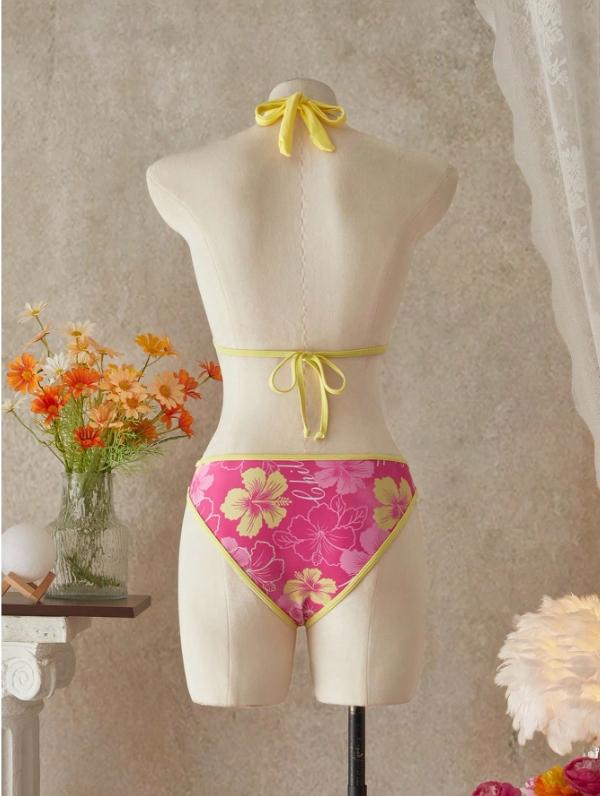 Women's Floral Print Halter Bikini Set, Casual Style Swimsuit for Summer Beach, Festival and Vacation, Fitted Swim Top & Swim Panty & Skirt Three-Piece Set, Bikini Outfits, Floral Print Bikinis, Floral Print Swimsuits Women's Floral Print Halter Bikini Set, Casual Style Swimsuit for Summer Beach, Festival and Vacation, Fitted Swim Top & Swim Panty & Skirt Three-Piece Set, Bikini Outfits, Floral Print Bikinis, Floral Print Swimsuits
