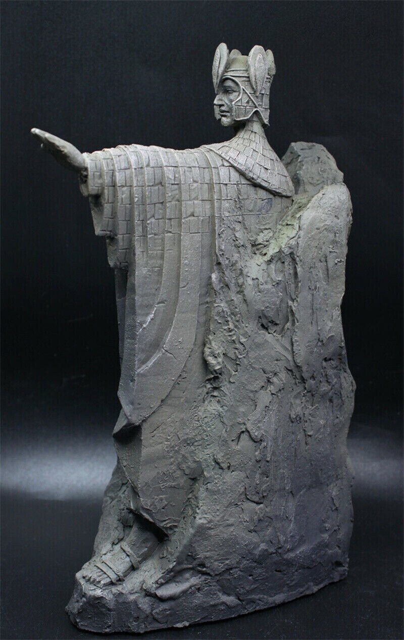 Third Gate of Gondor Argonath Statue Bookends