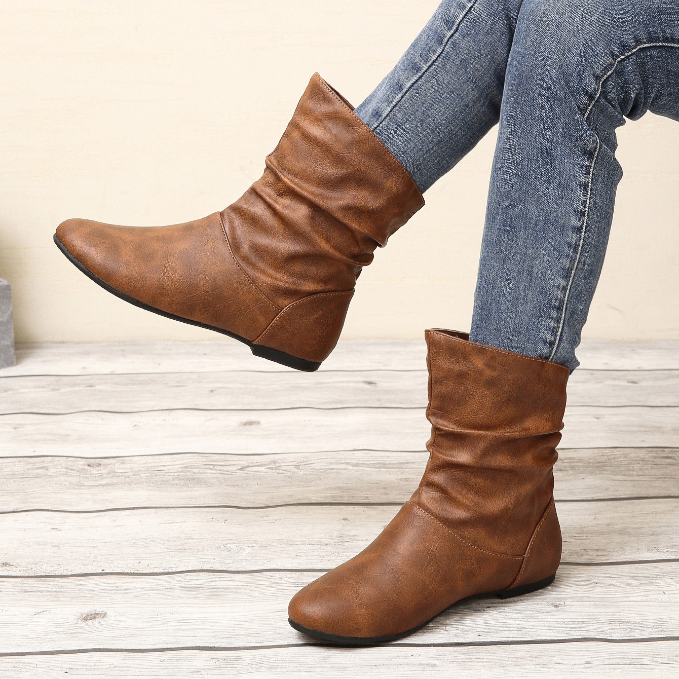 Women’s Vintage Leather Ankle Boots – Waterproof Slouchy Flat Boots with Non-Slip Sole