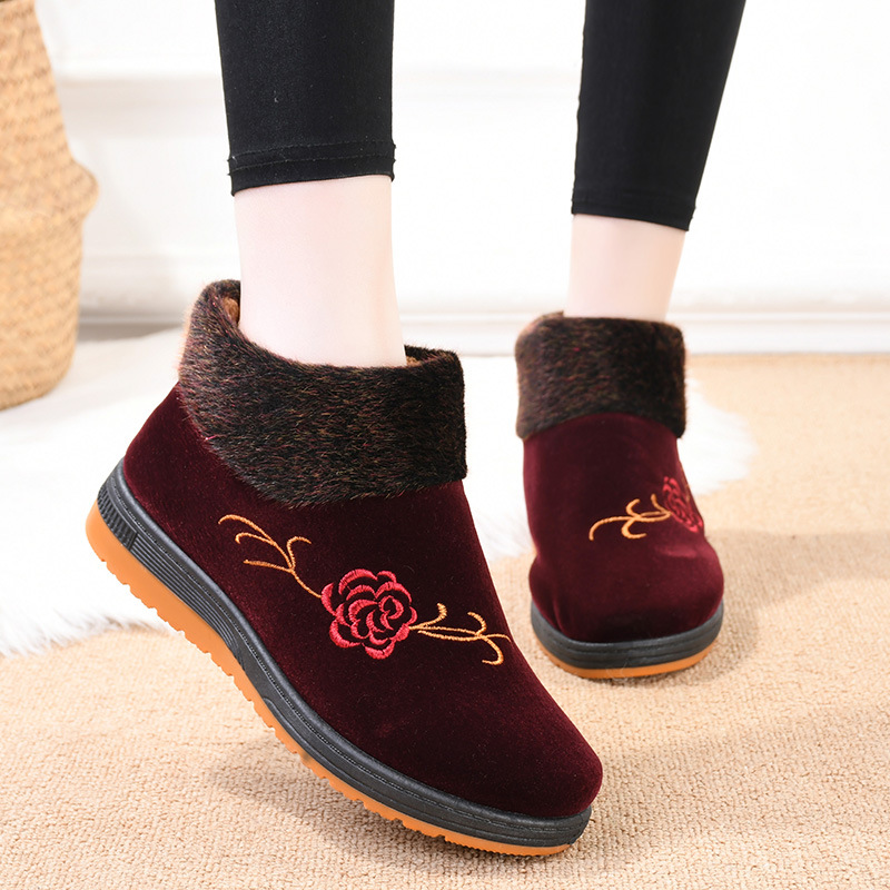 Elegant Floral Warm Boots for Women – Cozy Plush Lining, Non-Slip Sole